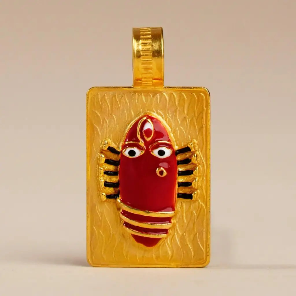 Золотой кулон Линг Бхайрави 22 карата - 4 г, Иша Лайф; Linga Bhairavi 22KT Gold Pendant - 4 gm (Kumkum), Isha Life — купить в интернет-магазине