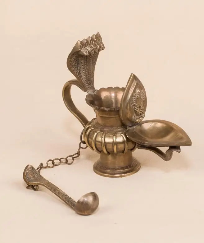 Лампа Линга Бхайрави с ложкой, Иша Лайф; Linga Bhairavi Lamp with Spoon, Isha Life — купить в интернет-магазине