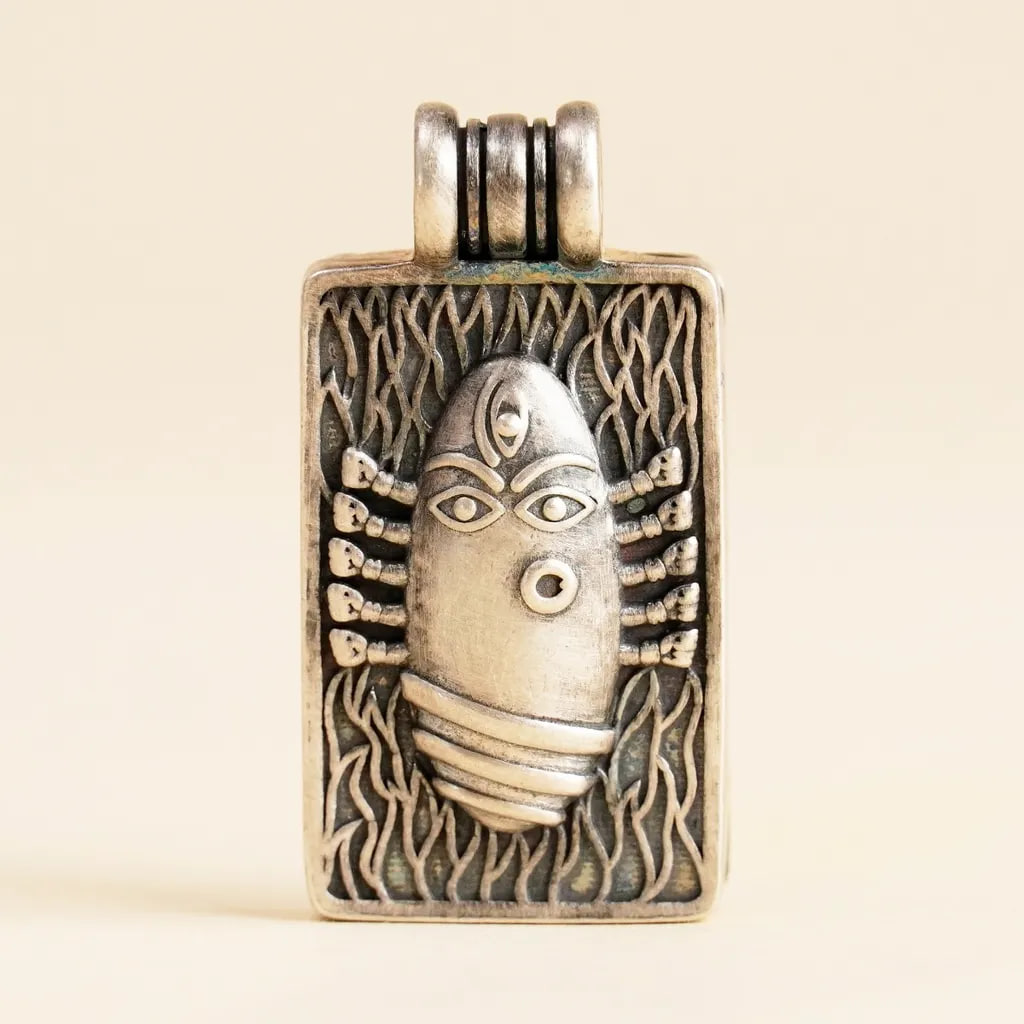Серебренный кулон Линг Бхайрави большой, Иша Лайф; Linga Bhairavi Silver Pendant - Large, Isha Life — купить в интернет-магазине