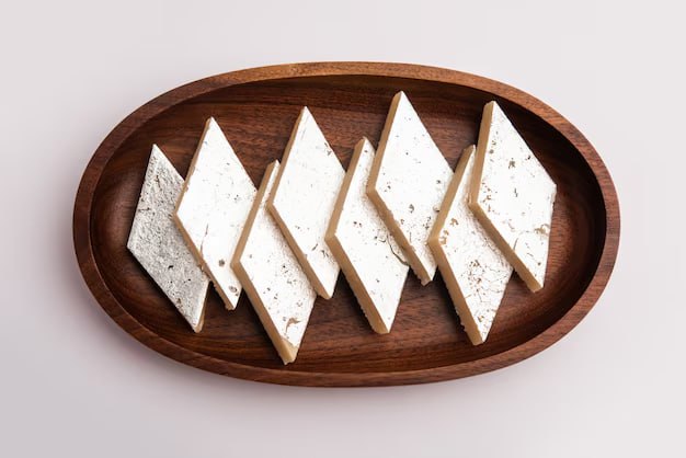 Каджу Бурфи, Маха Прасад, 250 г; Kaju Burfi, Maha Prasad, 250 g — купить в интернет-магазине